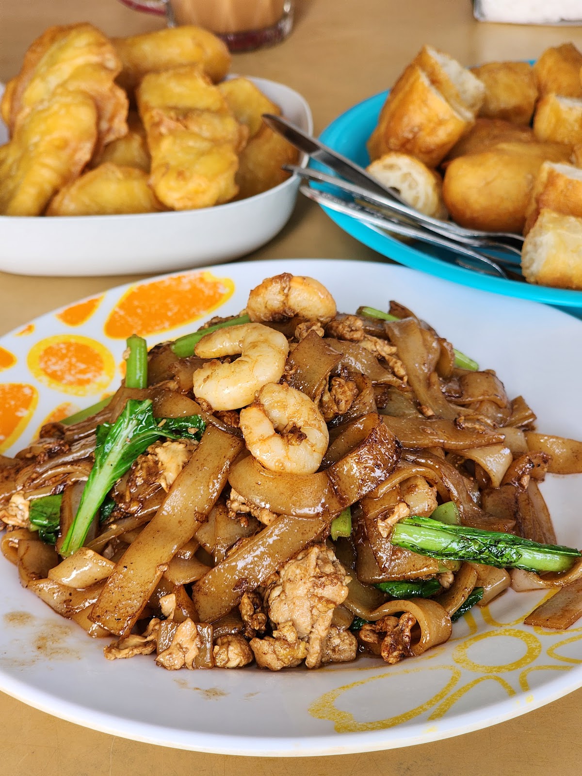 Stir-fried noodles with shrimp at Xiang Xiang Food Court Piasau Miri